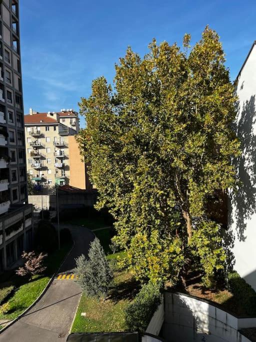 Casa Mila De Angeli, Fiera, San Siro Apartment Milan Luaran gambar